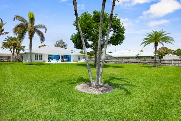 $825,000 | 5064 Southeast Horseshoe Point Road, Stuart, FL 34997