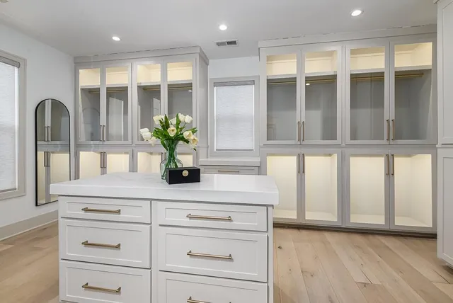 $2,495,950 | 23054 Mc Louth Road, Tonganoxie, KS 66086