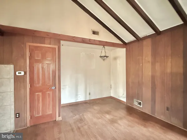 $299,000 | 96 Mac Donald Avenue, Milmay, NJ 08340