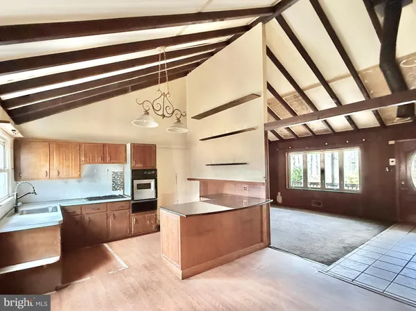 $299,000 | 96 Mac Donald Avenue, Milmay, NJ 08340