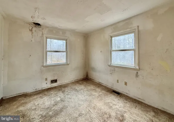 $299,000 | 96 Mac Donald Avenue, Milmay, NJ 08340