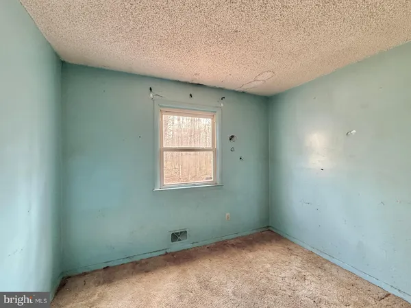 $299,000 | 96 Mac Donald Avenue, Milmay, NJ 08340