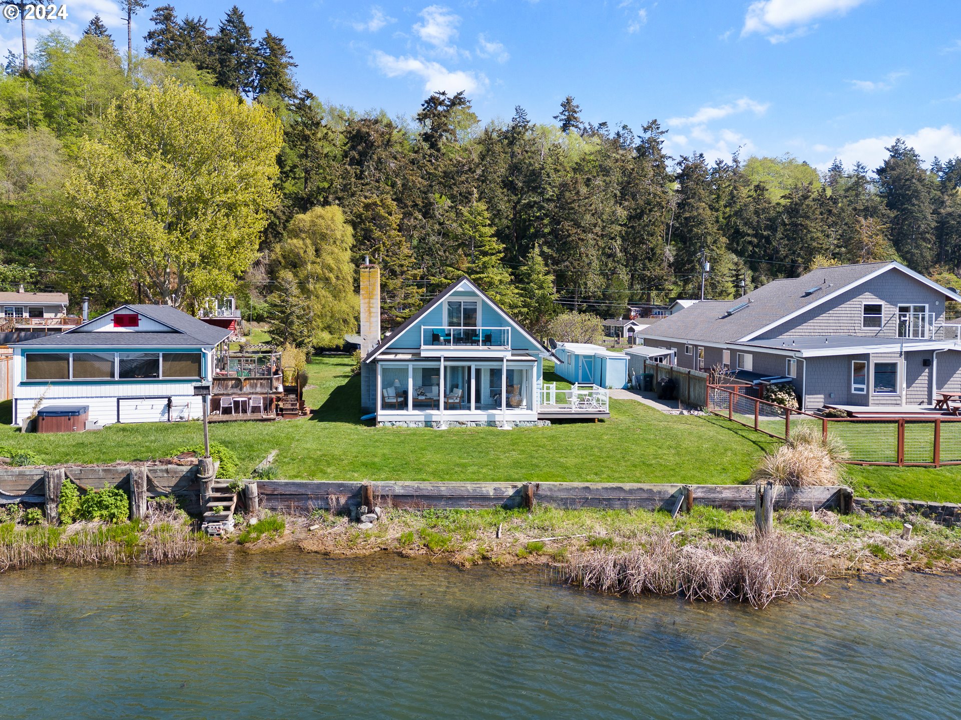 3566 Shell Street Greenbank, WA 98253 - Photo 3 of 37 Gallery Image 3