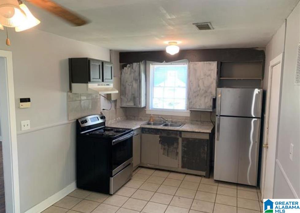 2129 31st Street Southwest Birmingham, AL 35221 - Photo 3 of 9