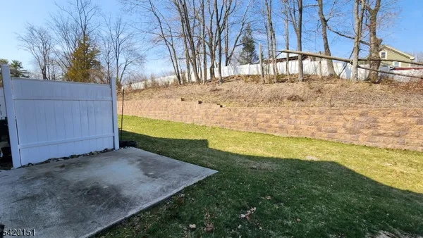 $2,700 | 4 Joseph Drive, Newton, NJ 07860