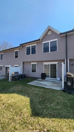 $2,700 | 4 Joseph Drive, Newton, NJ 07860