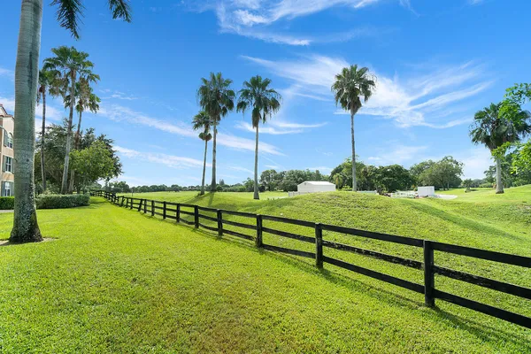 $5,200 | 11740 St Andrews Place, Unit 308, Wellington, FL 33414