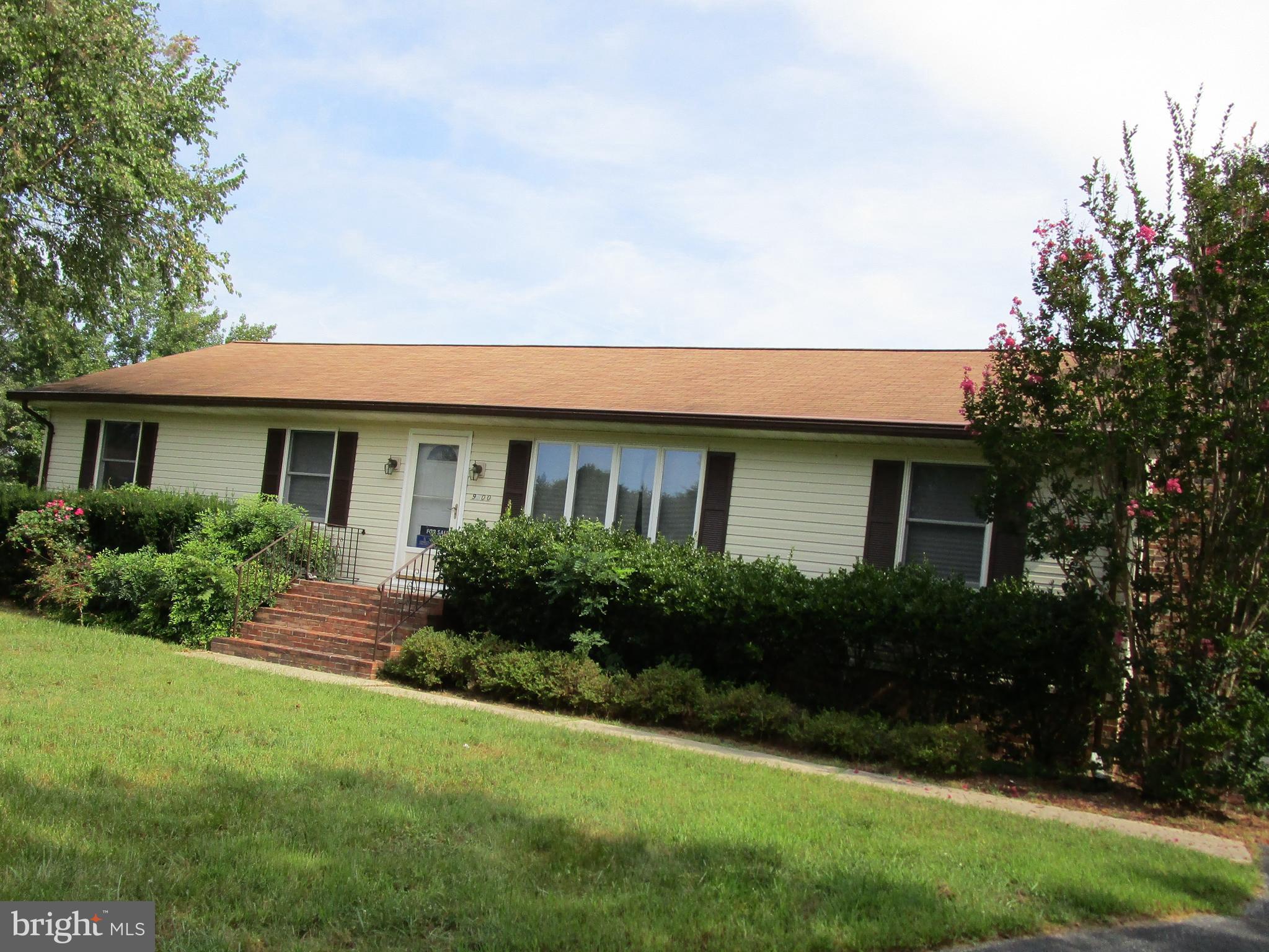 9800 Dyson Road Brandywine, MD 20613 - Photo 2 of 17 Exterior (Front)