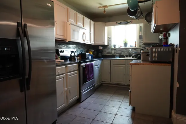 $275,000 | 552 Mountain Avenue, Cairo, NY 12470