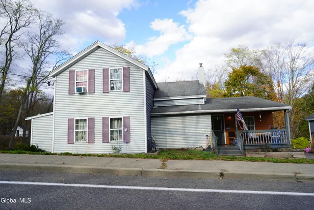 $275,000 | 552 Mountain Avenue, Cairo, NY 12470