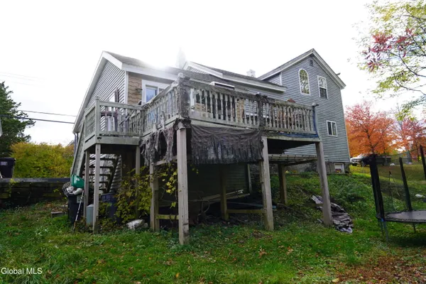 $275,000 | 552 Mountain Avenue, Cairo, NY 12470