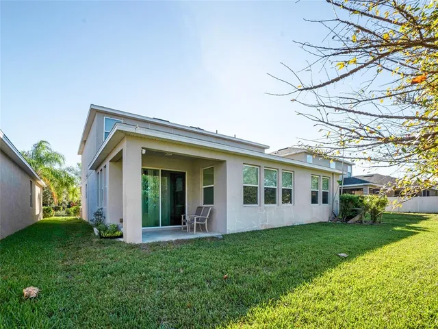 front view of house with a yard