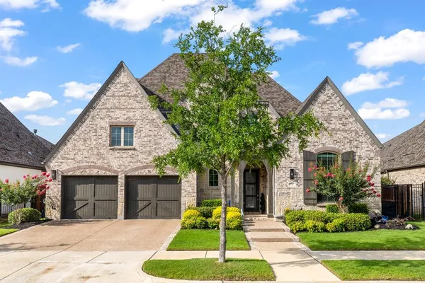 $939,900 | 1702 Sycamore Peak Trail, Arlington, TX 76005