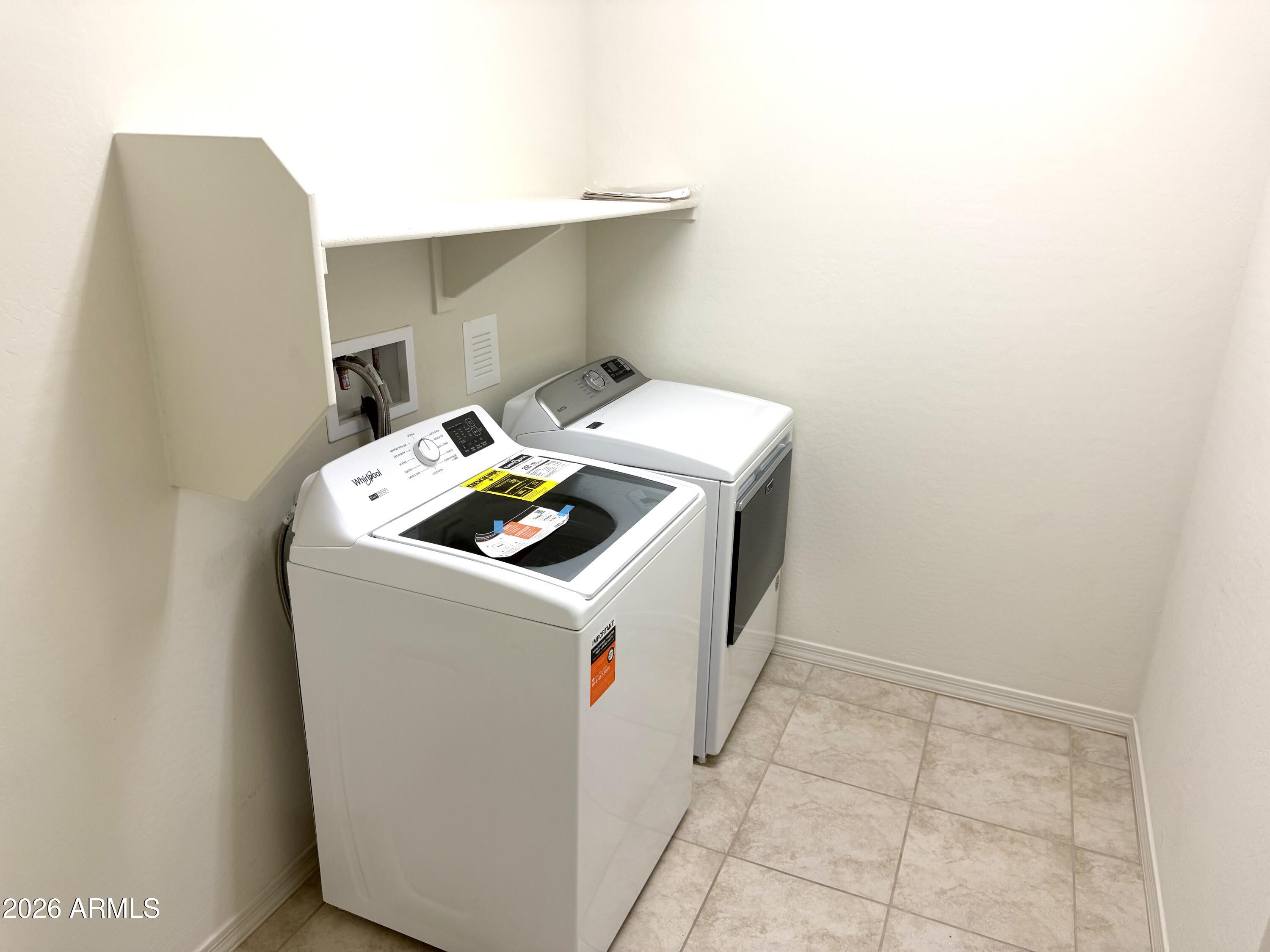 22913 East Marsh Road Queen Creek, AZ 85142 - Photo 28 of 40 28 - East Marsh - LAUNDRY
