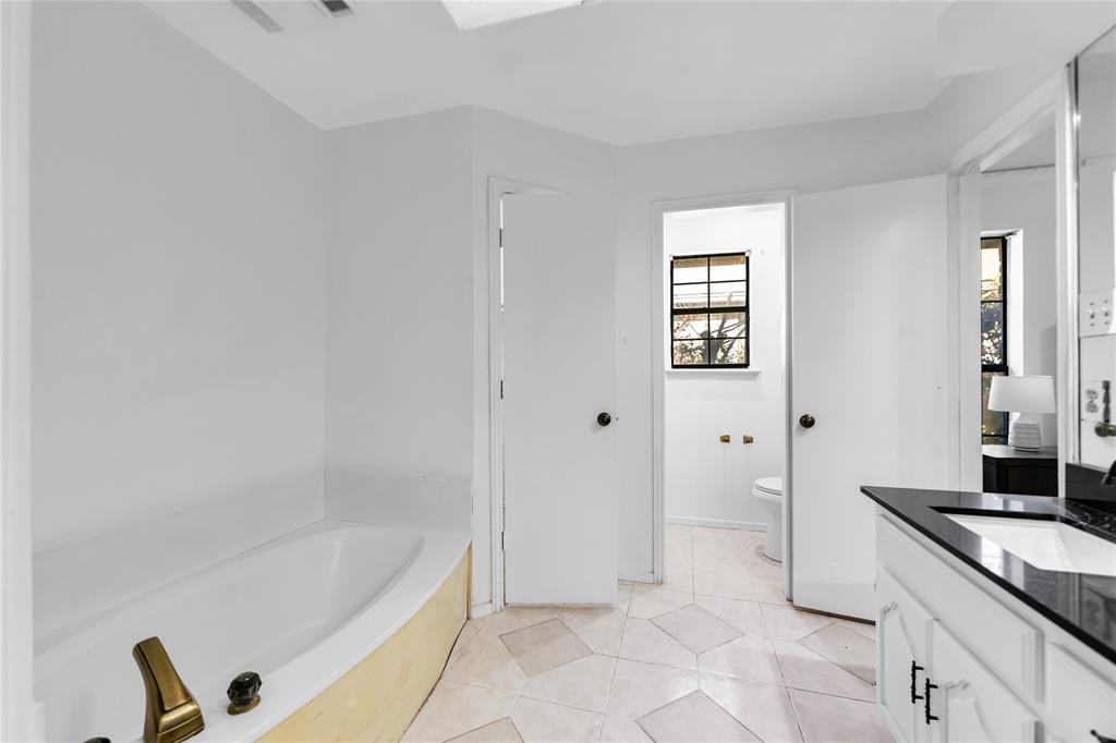 2408 Castle Street Irving, TX 75038 - Photo 22 of 33