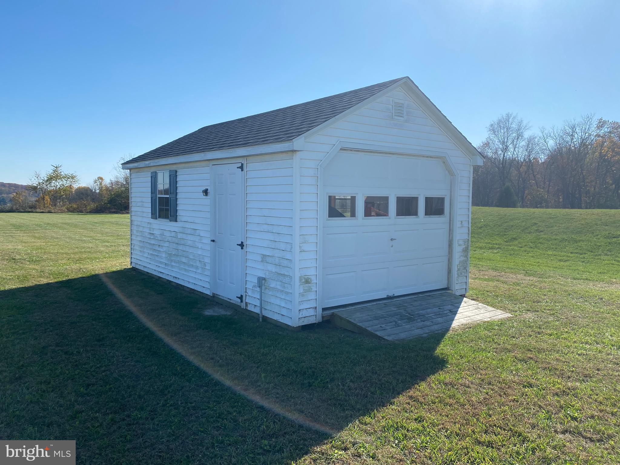 6414 Shutt Road Spring Grove, PA 17362 - Photo 7 of 33