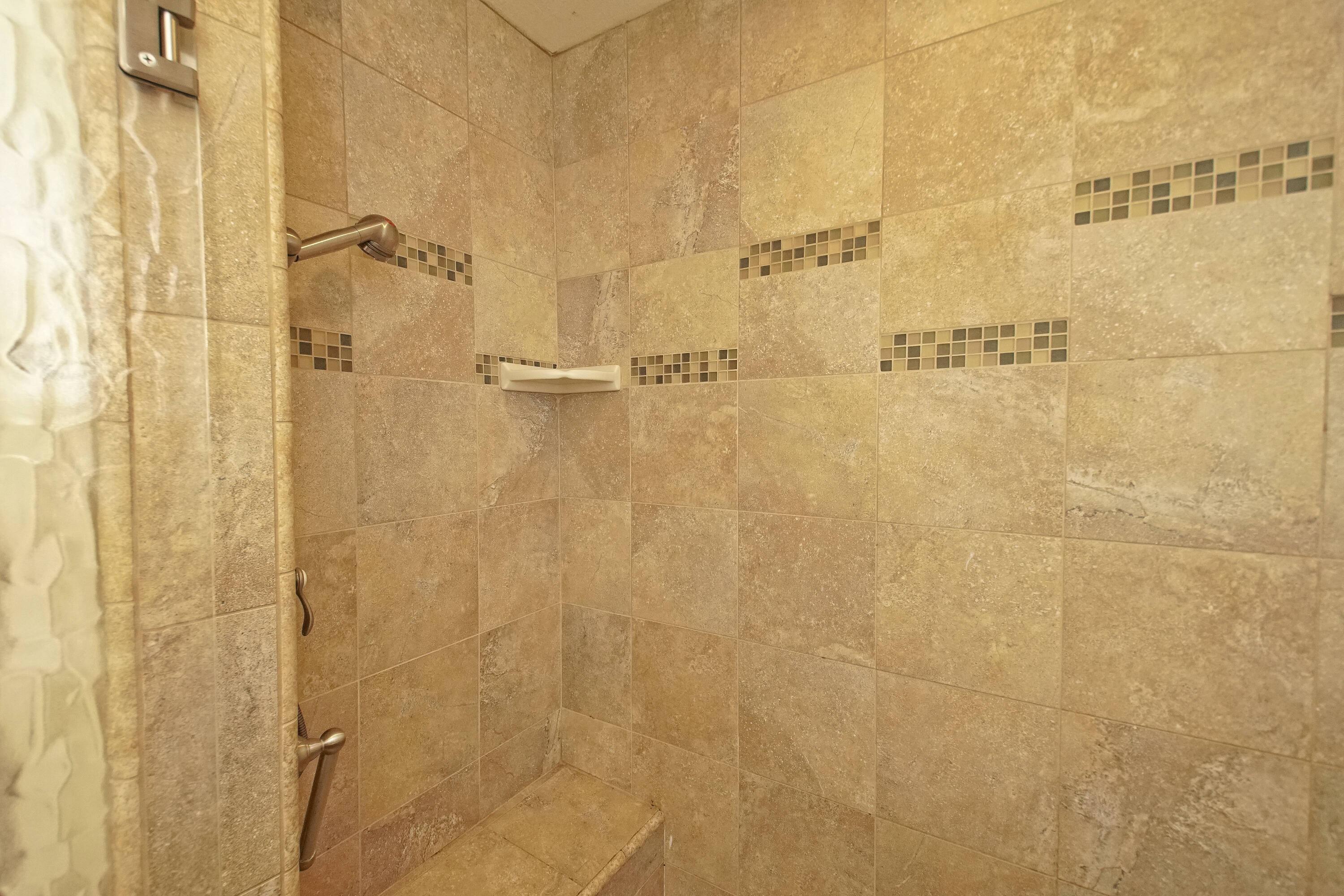 8440 Redbank Road Redding, CA 96001 - Photo 35 of 49 a bathroom with a shower