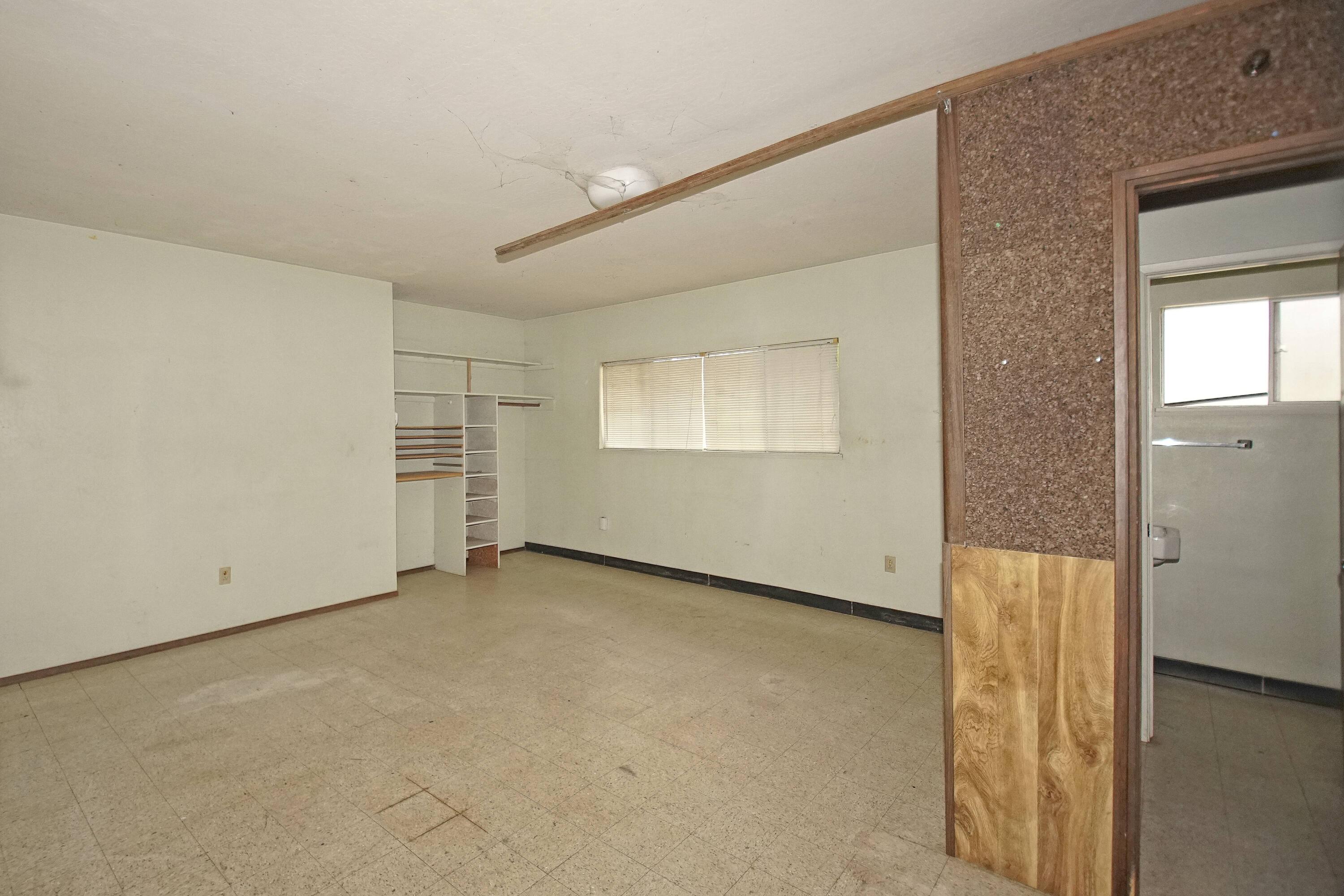 8440 Redbank Road Redding, CA 96001 - Photo 48 of 49 an empty room with windows