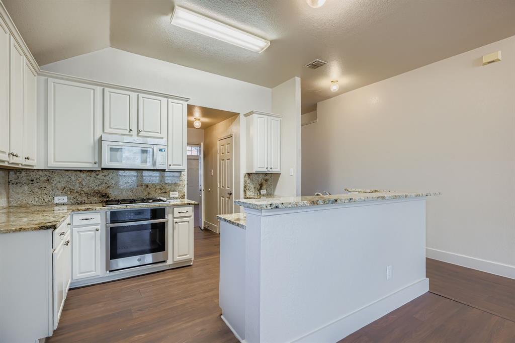 4328 Ridge Point Lane Plano, TX 75024 - Photo 11 of 25