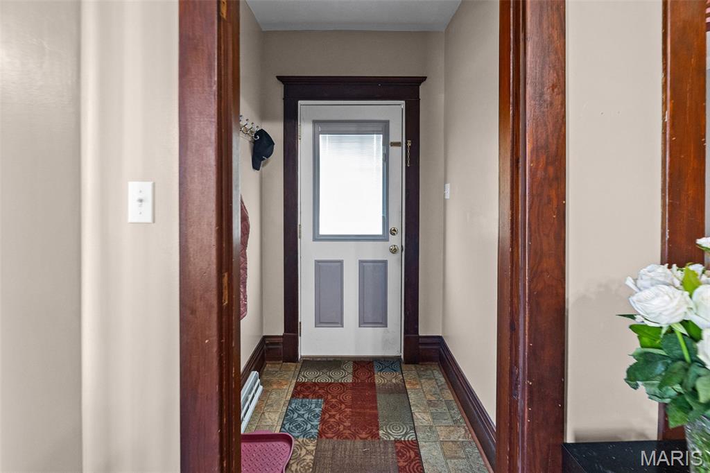 116 South 6th Street New Douglas, IL 62074 - Photo 3 of 45