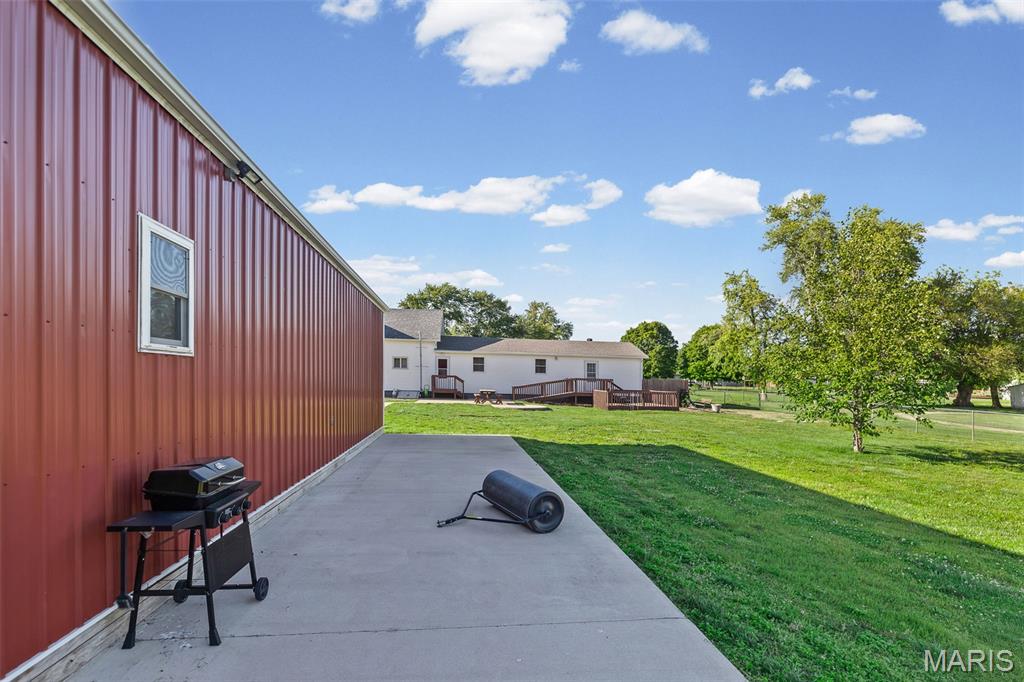 116 South 6th Street New Douglas, IL 62074 - Photo 37 of 45