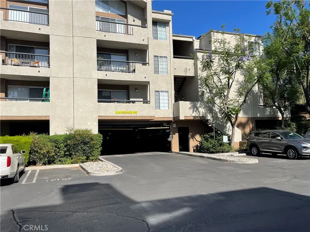 $519,000 | 5515 Canoga Avenue, Unit 321, Woodland Hills, CA 91367