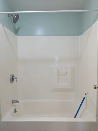 $2,900 | 22 Auburn Street, Unit 2, Malden, MA 02148