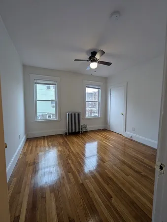 $2,900 | 22 Auburn Street, Unit 2, Malden, MA 02148