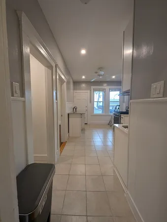 $2,900 | 22 Auburn Street, Unit 2, Malden, MA 02148