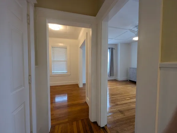 $2,900 | 22 Auburn Street, Unit 2, Malden, MA 02148