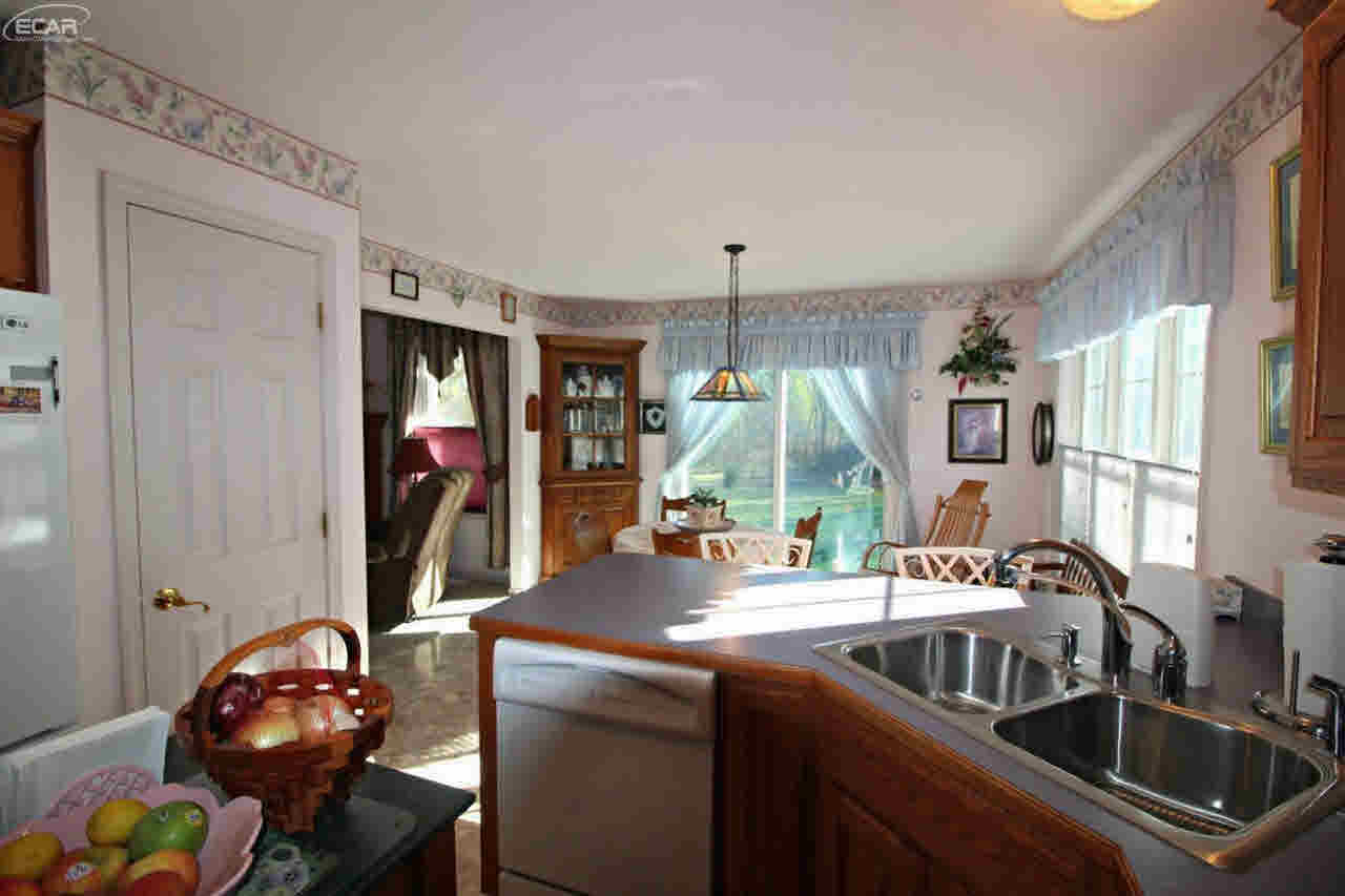 12113 Hoisington Road Gaines, MI 48436 - Photo 8 of 29 21381092-7.JPG