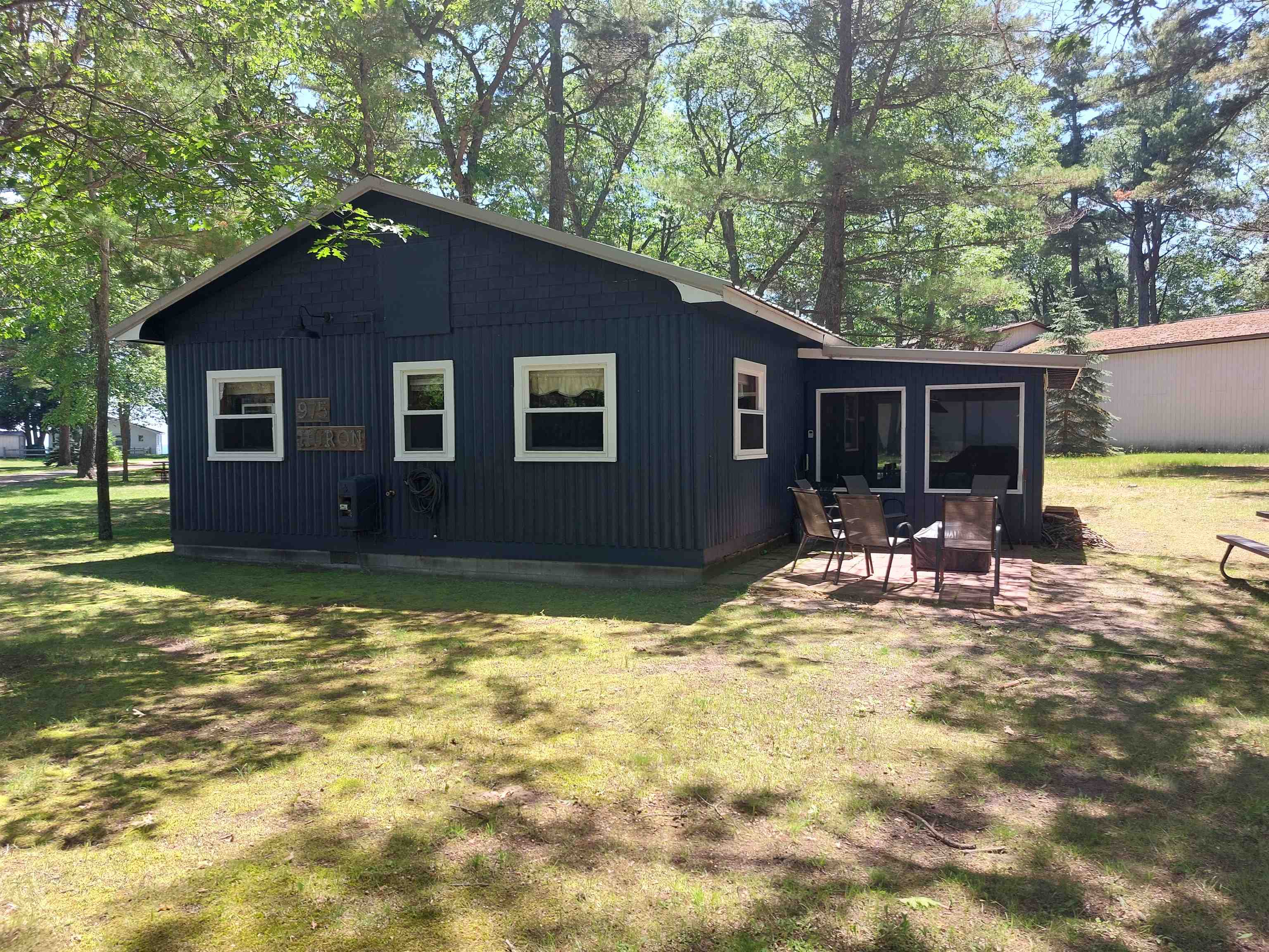 975 North Huron Road East Tawas, MI 48730 - Photo 2 of 17 1947285-11071f00-2d0b-4383-8bae-5f3be17a0e08.JPG