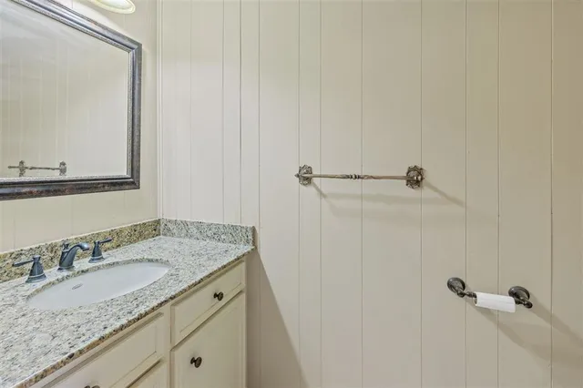 $299,500 | 913 Dogwood Drive, Lake Charles, LA 70611