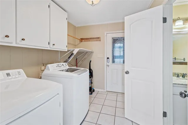 $299,500 | 913 Dogwood Drive, Lake Charles, LA 70611