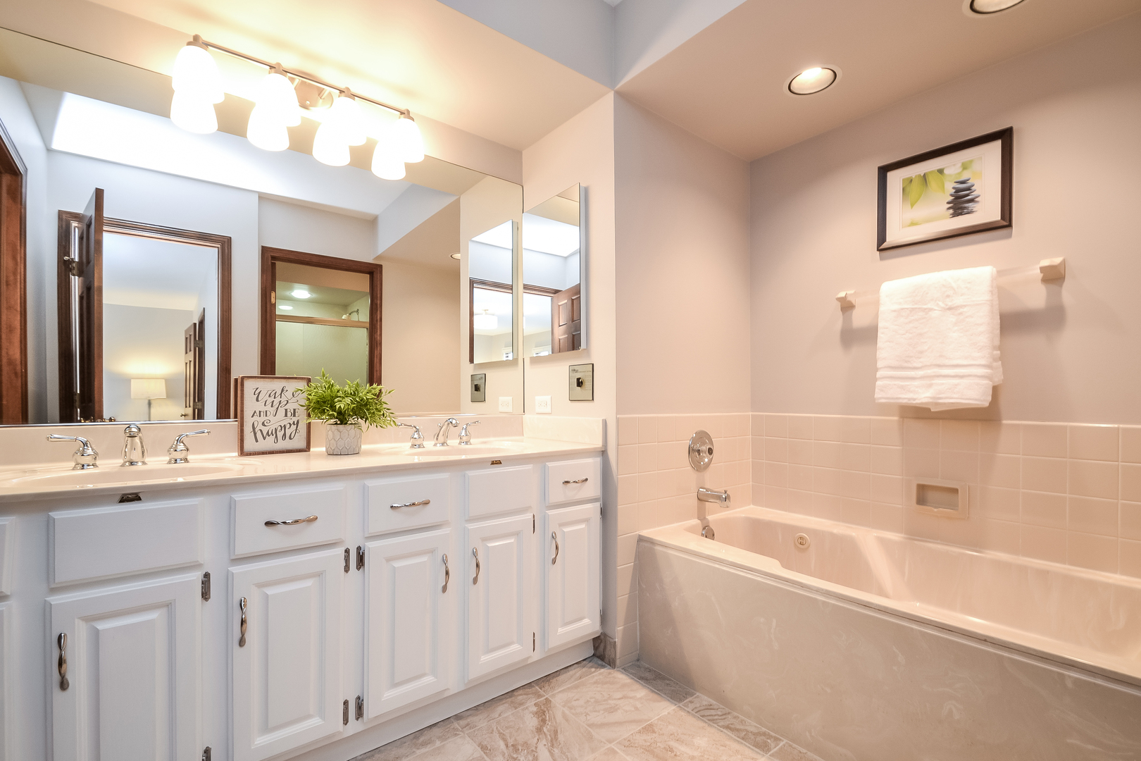 819 Suffield Square Lincolnshire, IL 60069 - Photo 12 of 26