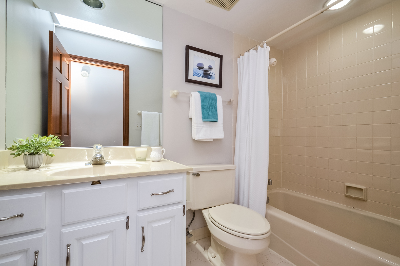 819 Suffield Square Lincolnshire, IL 60069 - Photo 14 of 26