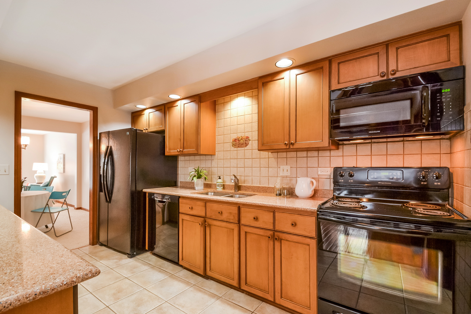 819 Suffield Square Lincolnshire, IL 60069 - Photo 6 of 26
