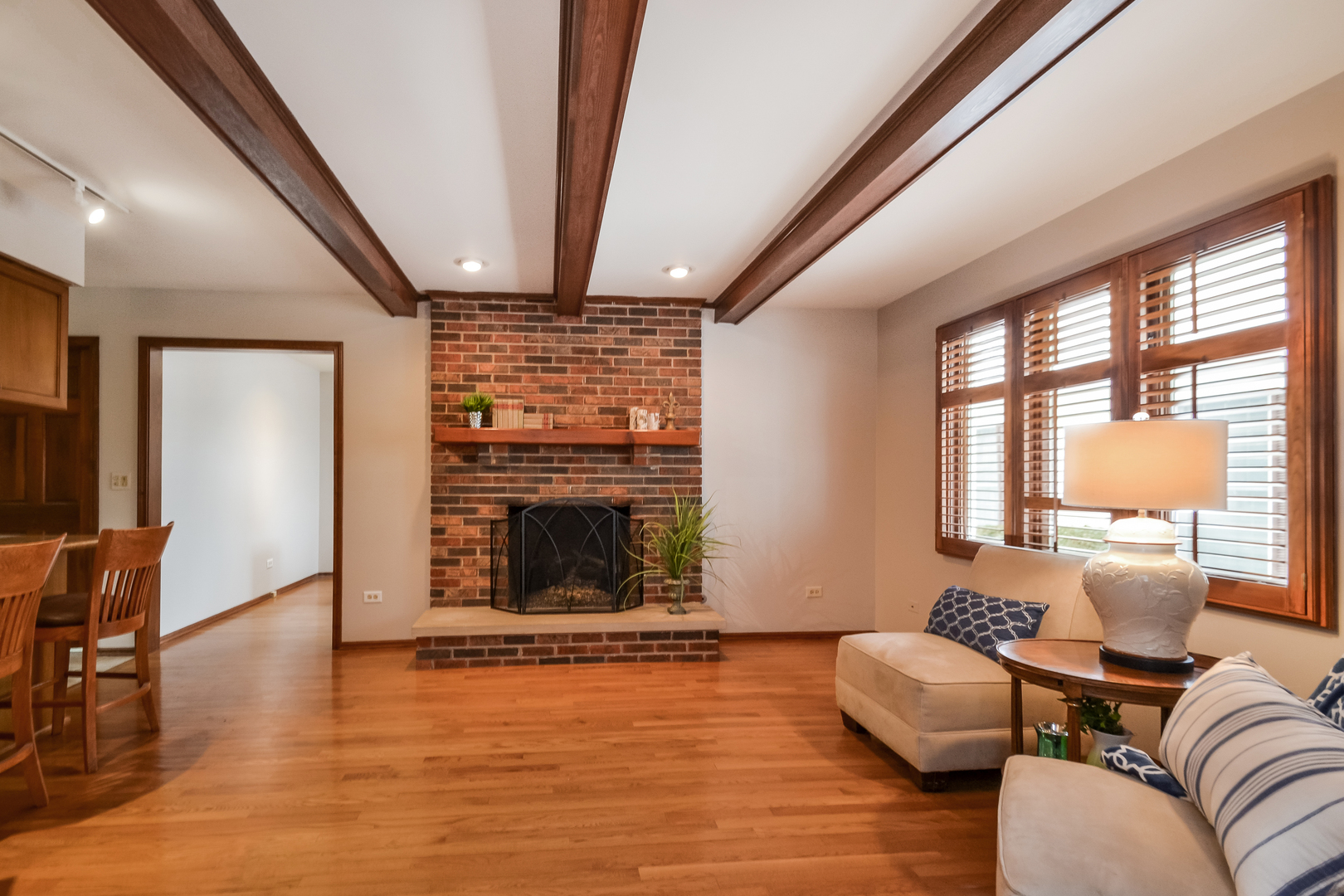 819 Suffield Square Lincolnshire, IL 60069 - Photo 8 of 26