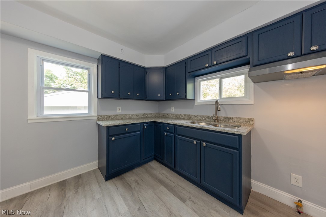 1677 Hillview Road Cleveland, OH 44112 - Photo 9 of 28 Gallery Image 9
