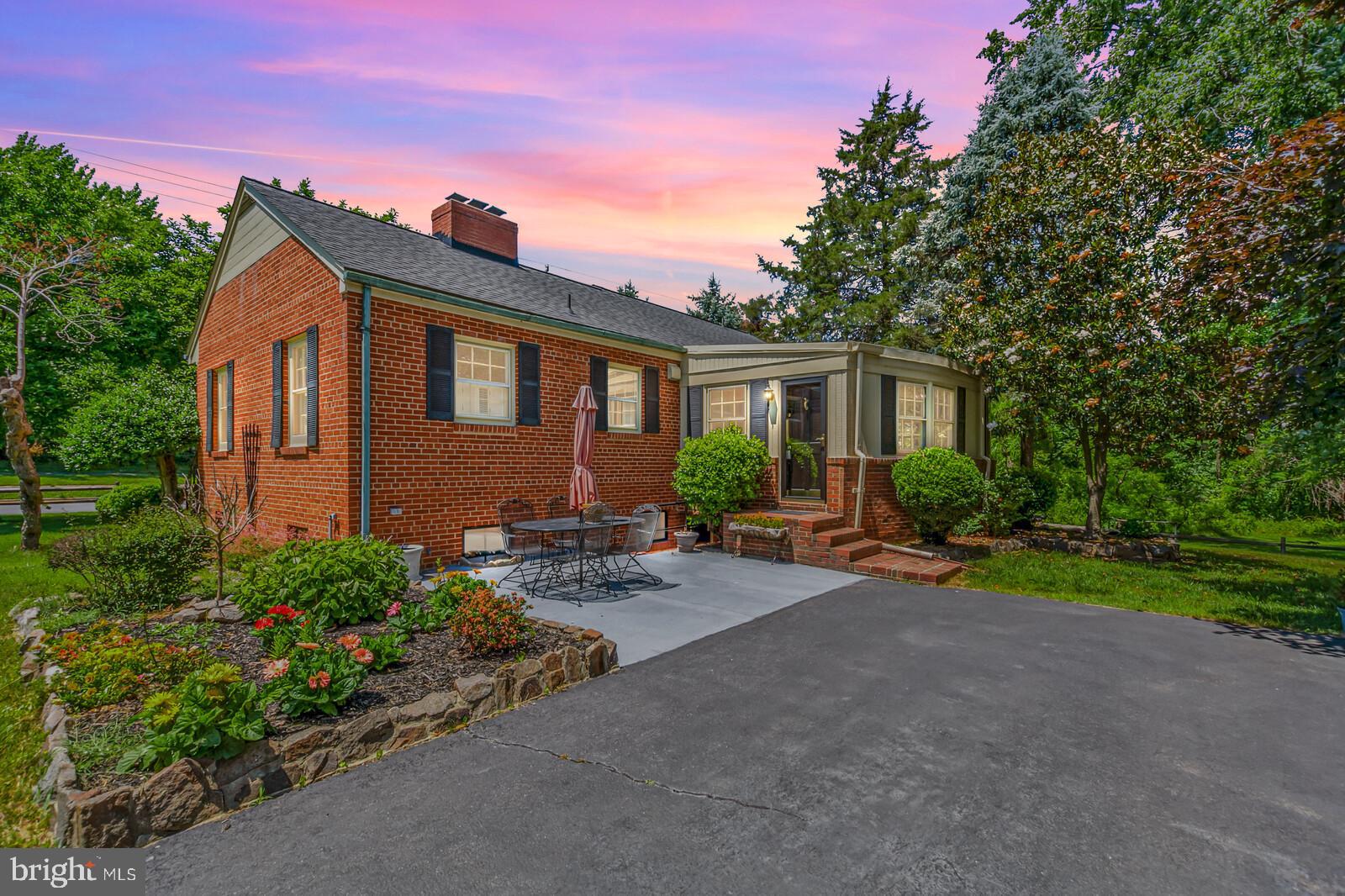 5825 Telegraph Road Alexandria, VA 22310 - Photo 1 of 37