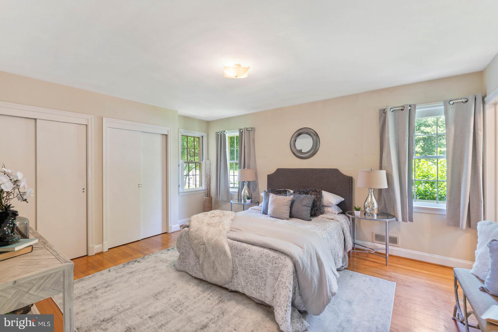 5825 Telegraph Road Alexandria, VA 22310 - Photo 7 of 37 LARGE Primary Bedroom