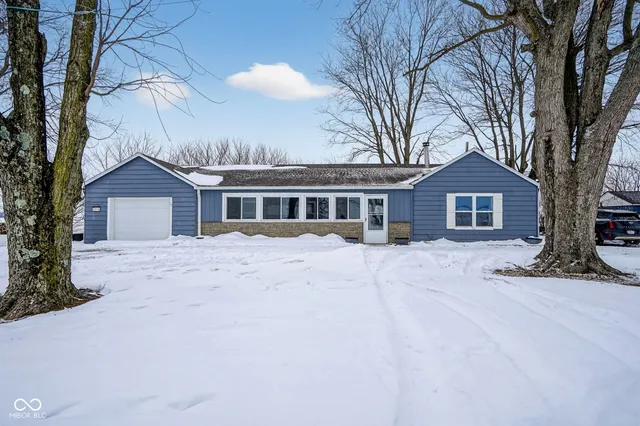 $275,000 | 4976 North 200 West, Greenfield, IN 46140