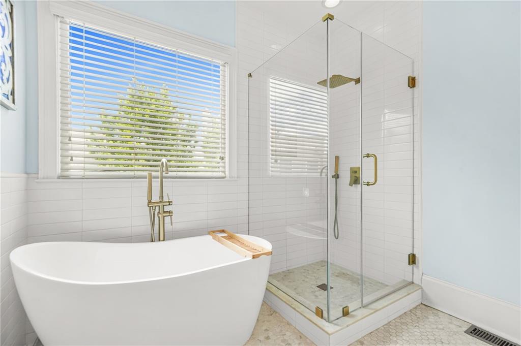 385 15th Street Northwest, Unit 6 Atlanta, GA 30363 - Photo 23 of 49