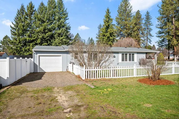 $330,000 | 116 East C Street, Deer Park, WA 99006