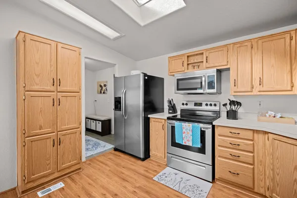$330,000 | 116 East C Street, Deer Park, WA 99006