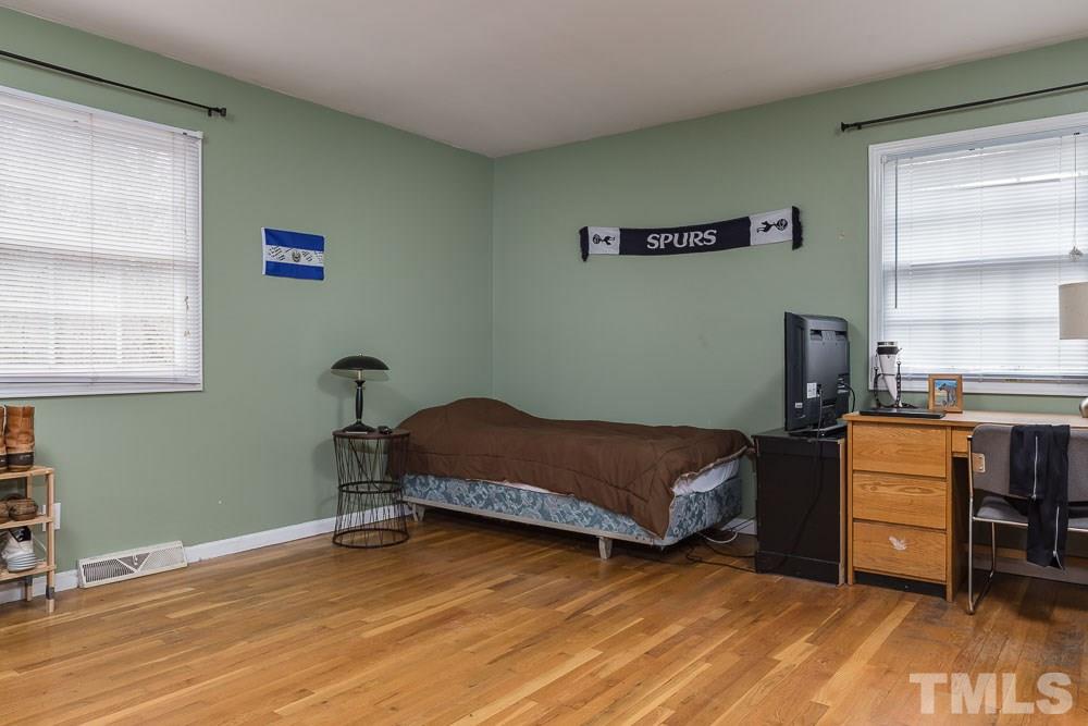 3219 Ridge Road Durham, NC 27705 - Photo 11 of 25 Gallery Image 11