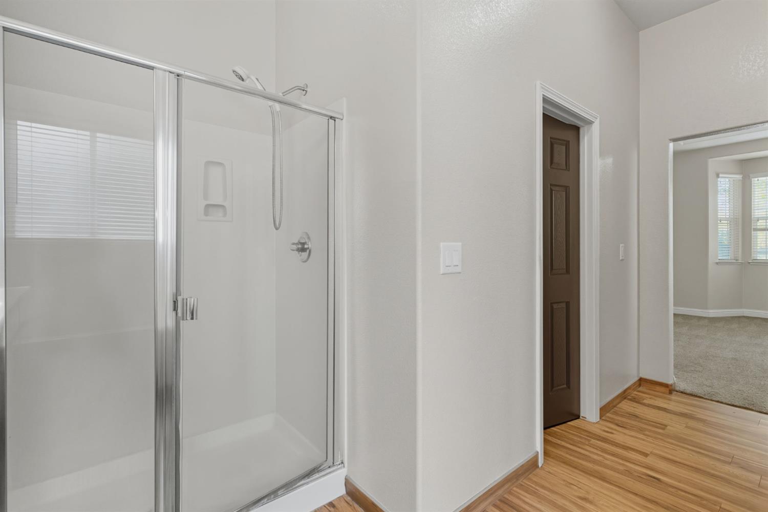 433 Travertine Drive Ripon, CA 95366 - Photo 26 of 38 a view of a bathroom