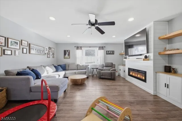 $629,900 | 3 Cypress Road, Somerset, NJ 08873