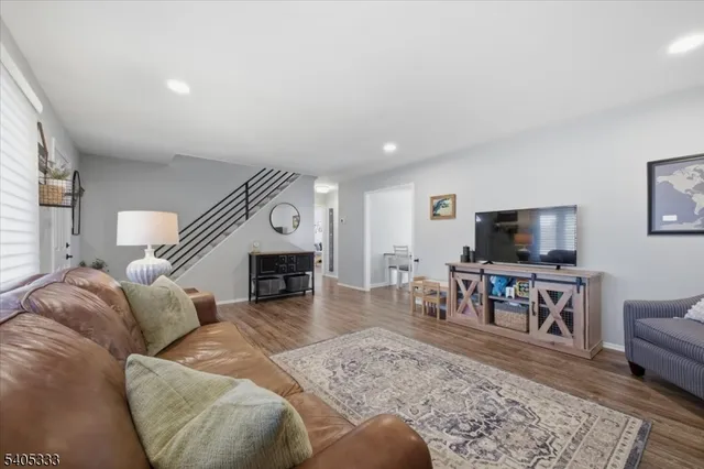 $629,900 | 3 Cypress Road, Somerset, NJ 08873