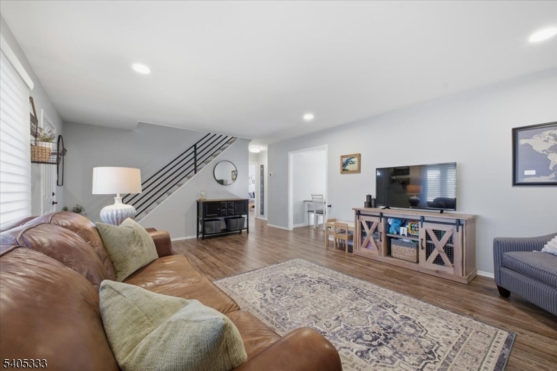 3 Cypress Road Somerset, NJ 08873 - Photo 7 of 33